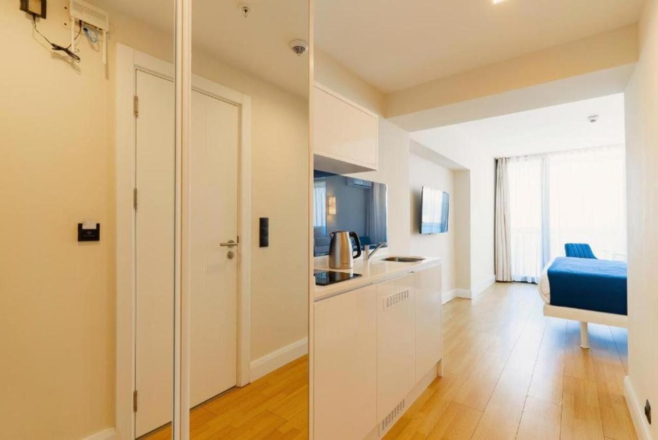 Orbi City Apartments Батуми Экстерьер фото