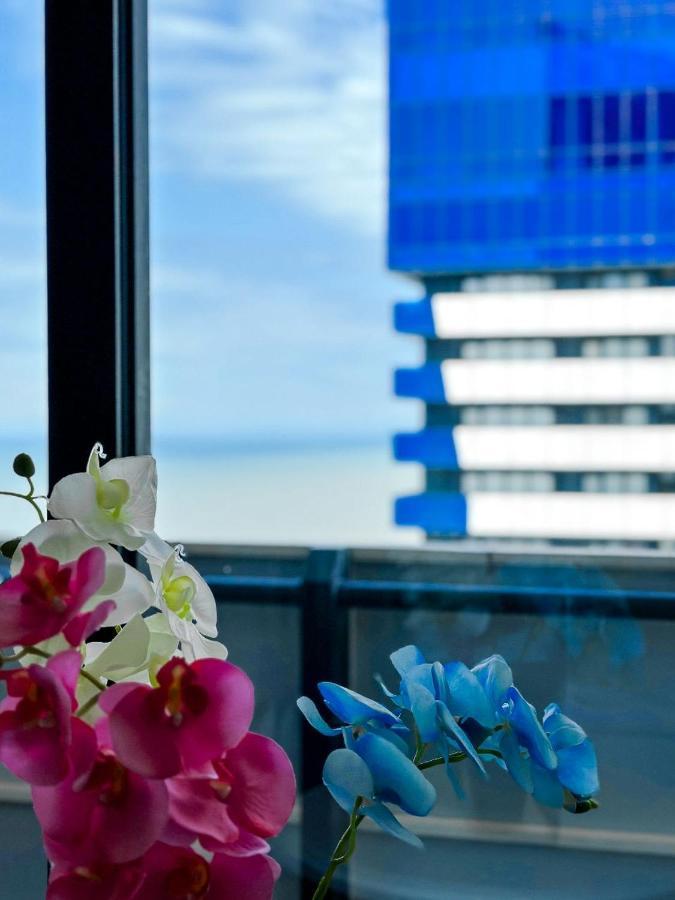 Orbi City Apartments Батуми Экстерьер фото